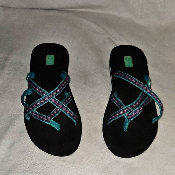Shoes - Teva Womens Olowahu Flip-Flop Black Teal Magenta Mush EVA Lightweight Vegan Sole